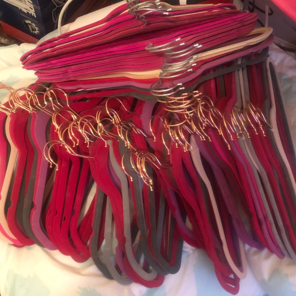 Set of 10 Velvet Hangers